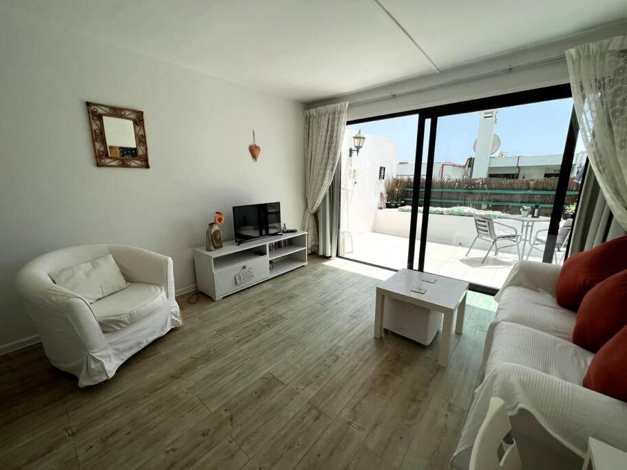 Casa Perdy, Beautiful 1 Bedroom Apartment With Communal Pool Tias Exterior photo